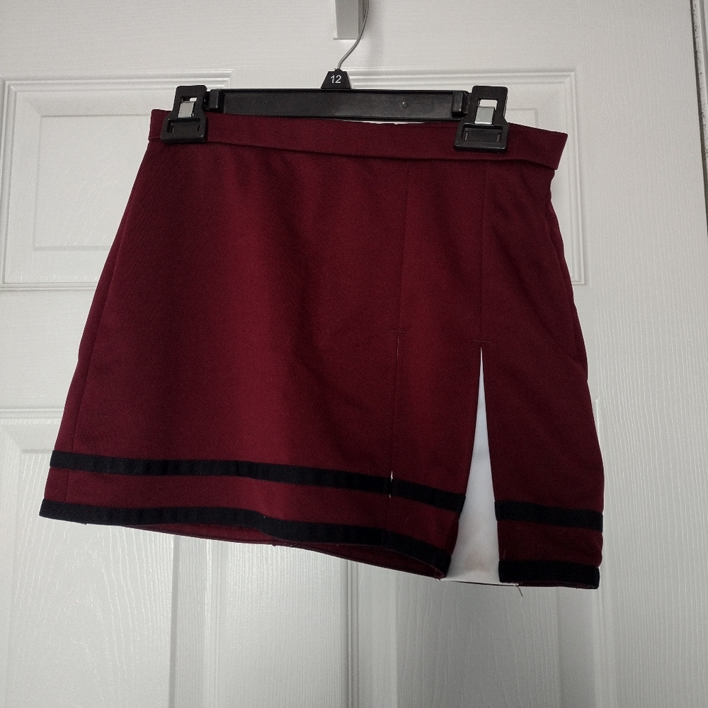 Champion burgundy short skirt